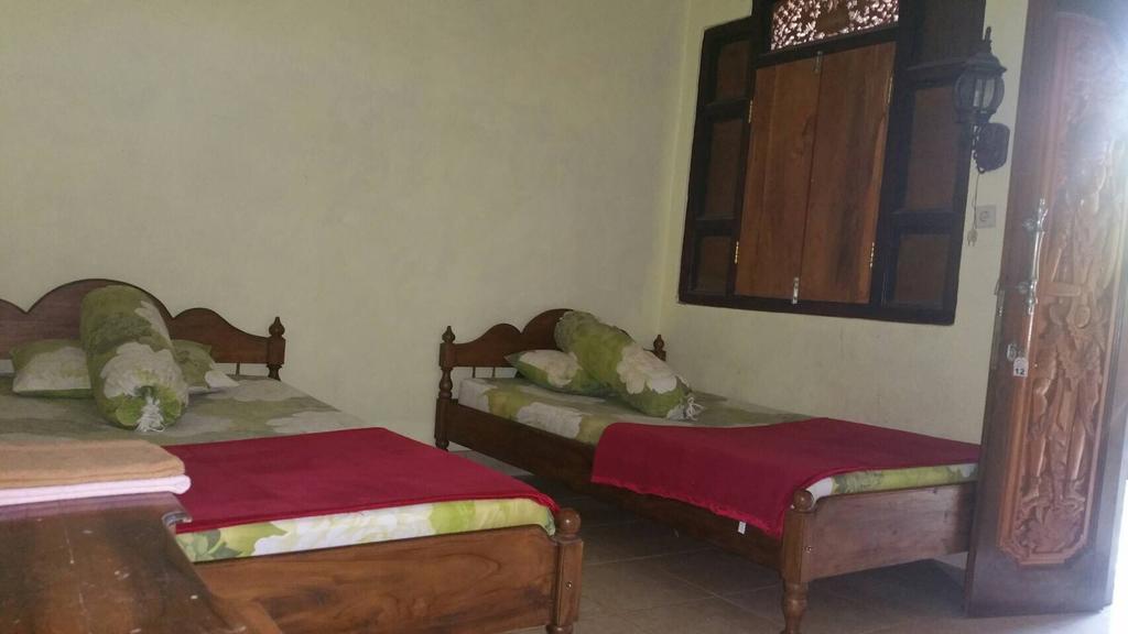 Ray Homestay Batununggul Exterior photo