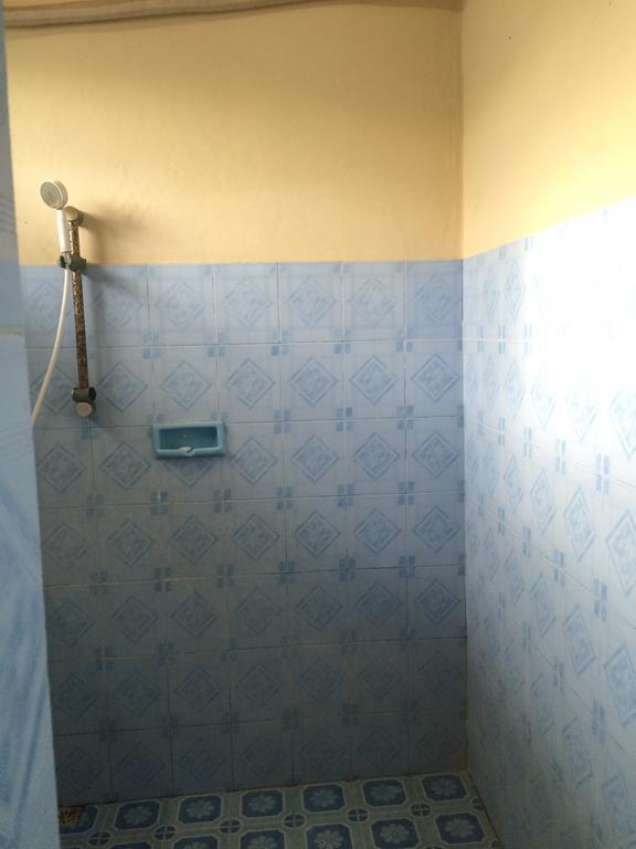 Ray Homestay Batununggul Exterior photo