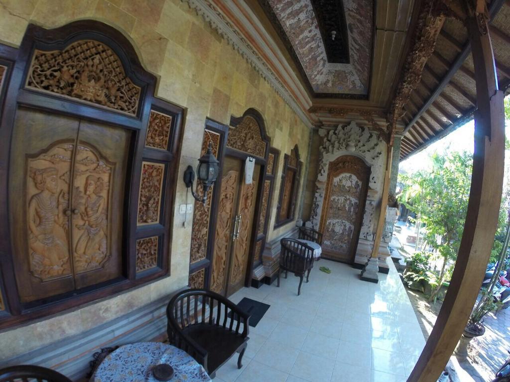 Ray Homestay Batununggul Exterior photo