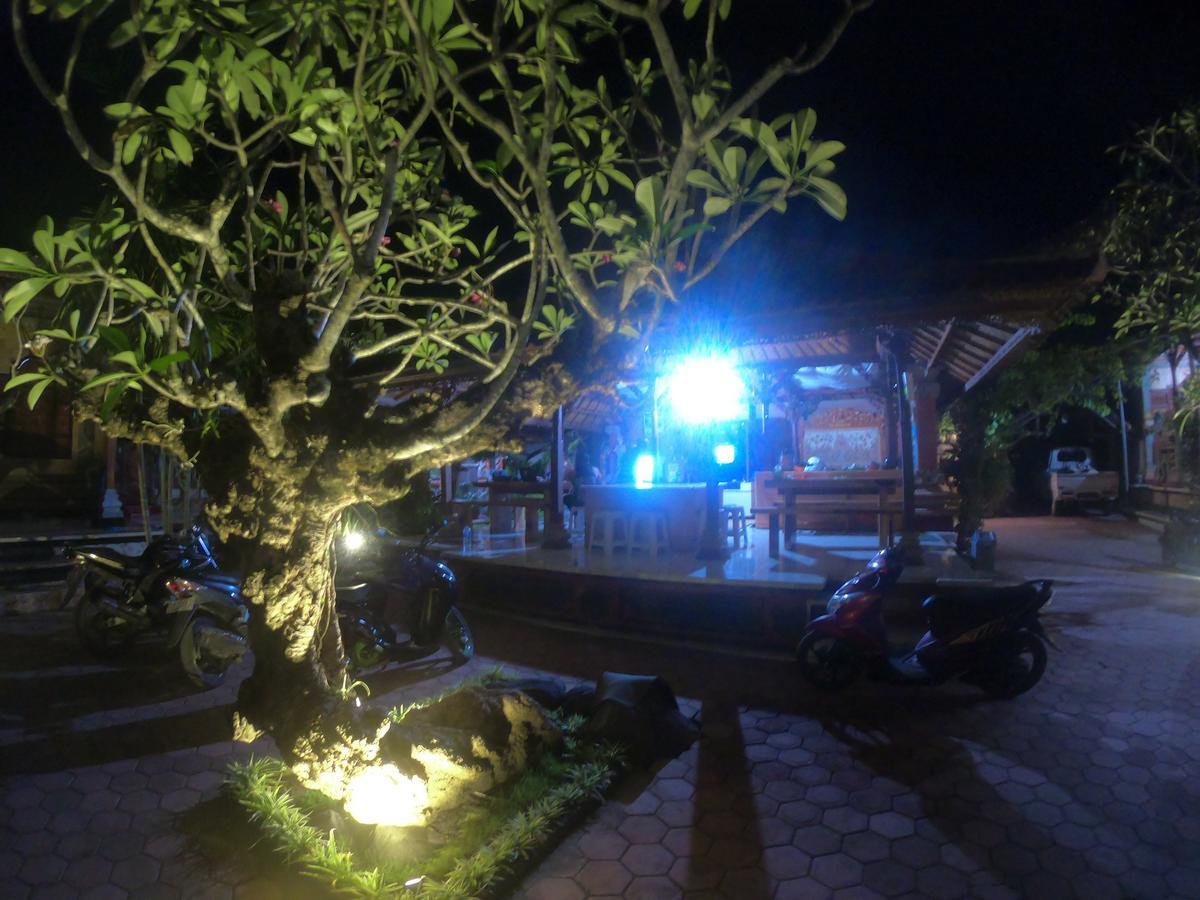 Ray Homestay Batununggul Exterior photo