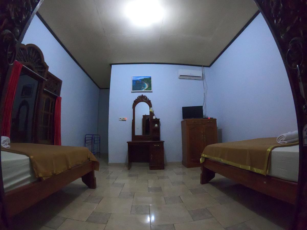 Ray Homestay Batununggul Exterior photo