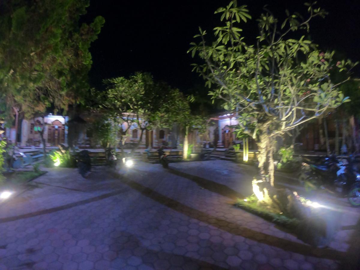 Ray Homestay Batununggul Exterior photo