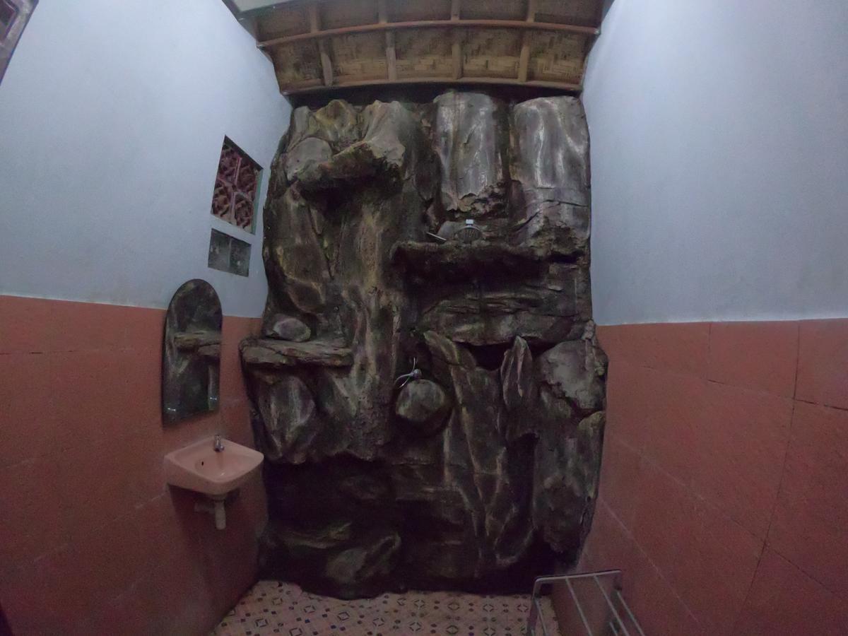 Ray Homestay Batununggul Exterior photo