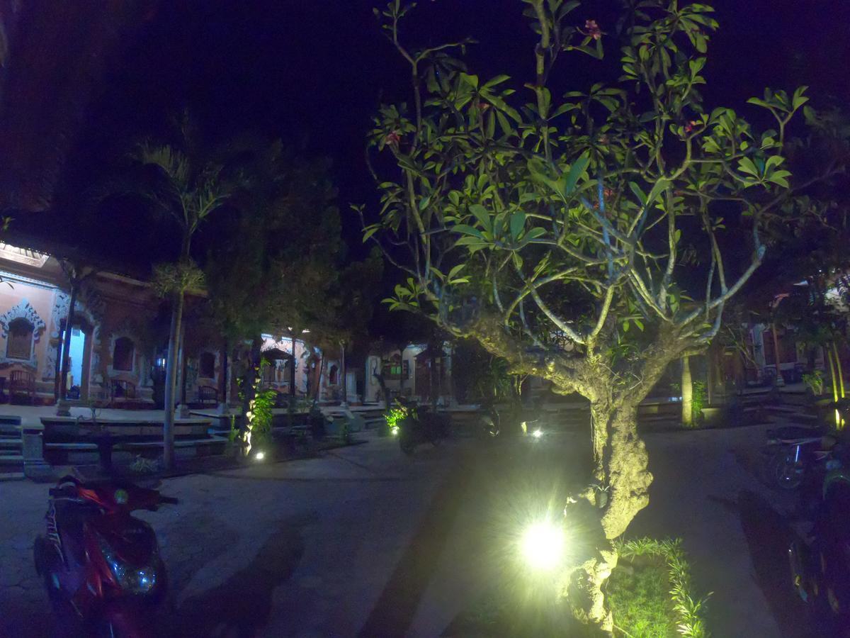 Ray Homestay Batununggul Exterior photo