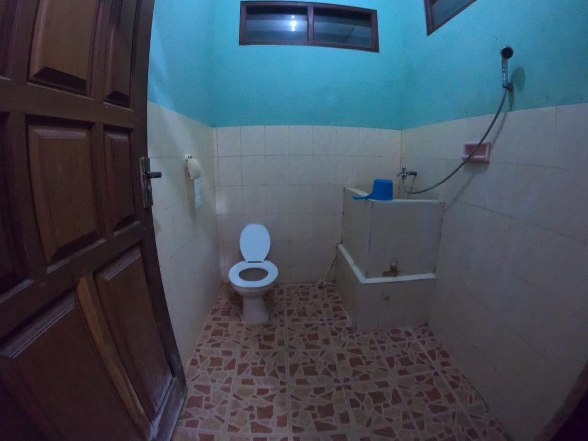 Ray Homestay Batununggul Exterior photo