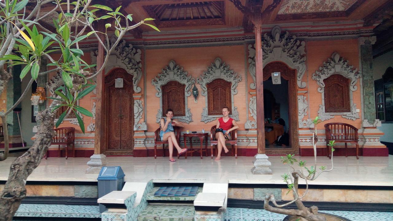 Ray Homestay Batununggul Exterior photo